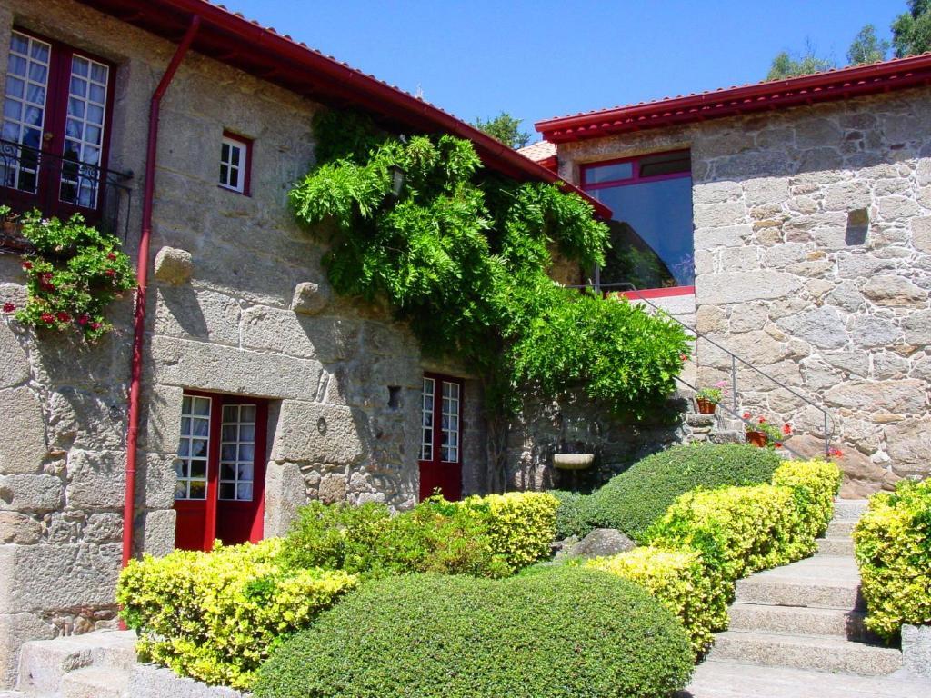 Quinta De Cima De Eiriz Guest House Guimaraes Exterior photo