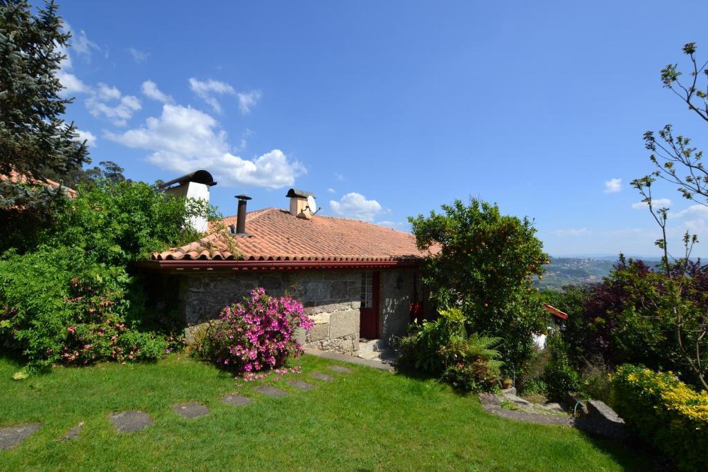 Quinta De Cima De Eiriz Guest House Guimaraes Exterior photo